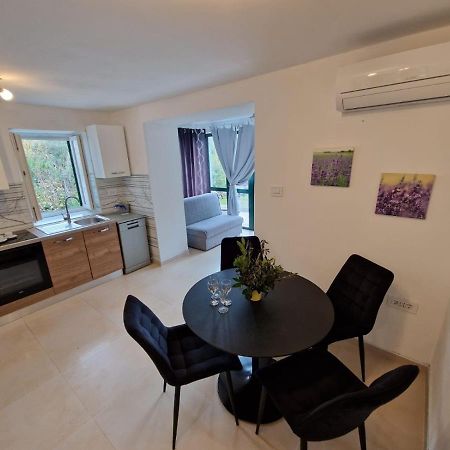 Lavanda Apartman 1 Cres Buitenkant foto