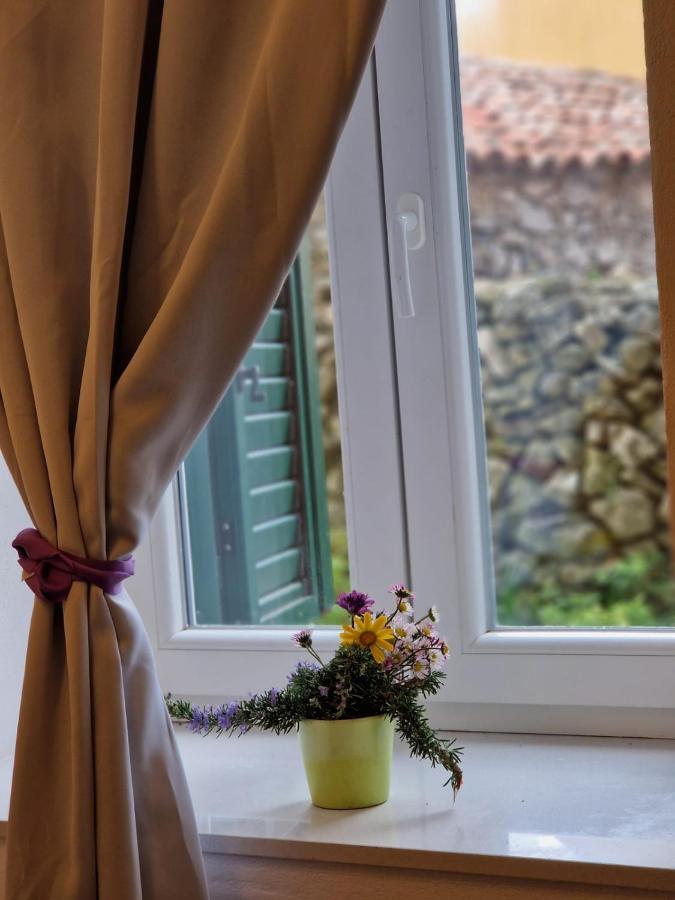 Lavanda Apartman 1 Cres Buitenkant foto